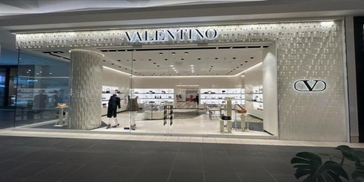 Valentino Sale I turned to for help