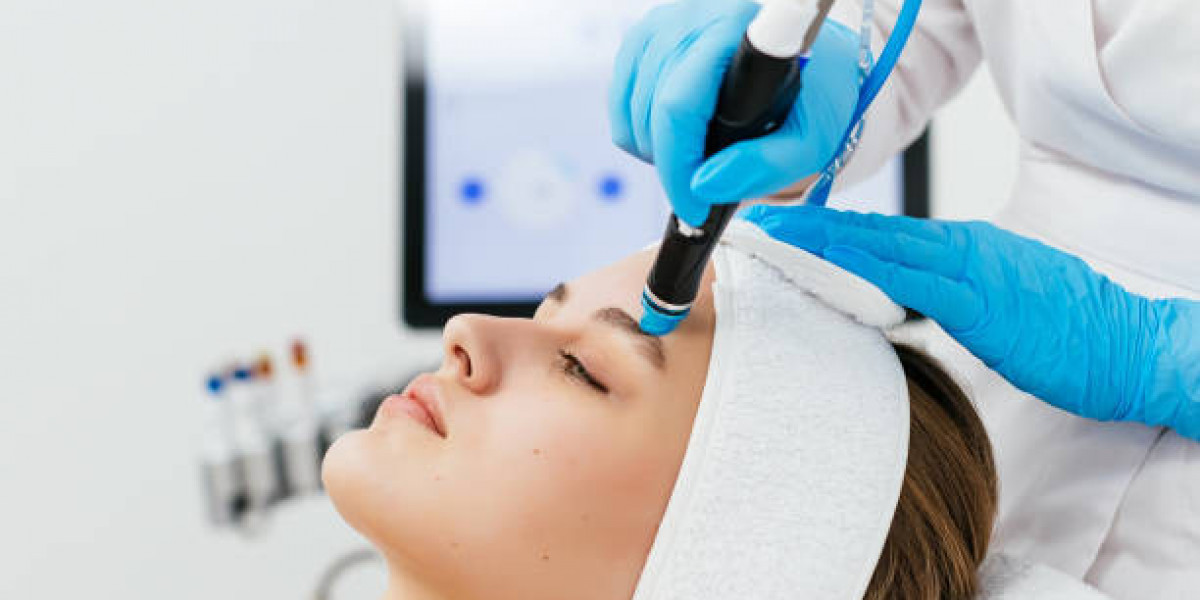 Hydrafacial Training: What Estheticians Need to Know