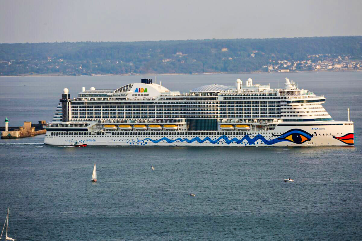 COVID-19 Outbreak Among Fully Vaccinated Cruise Crew Ends New Year’s Trip in Portugal