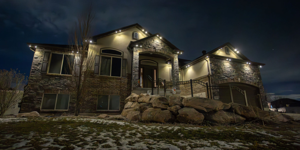 Transform Your Space Year-Round with Our Outdoor Accent Lights