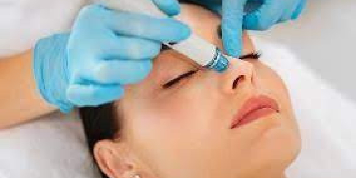 Why HydraFacial is Ideal for Dubai’s Climate