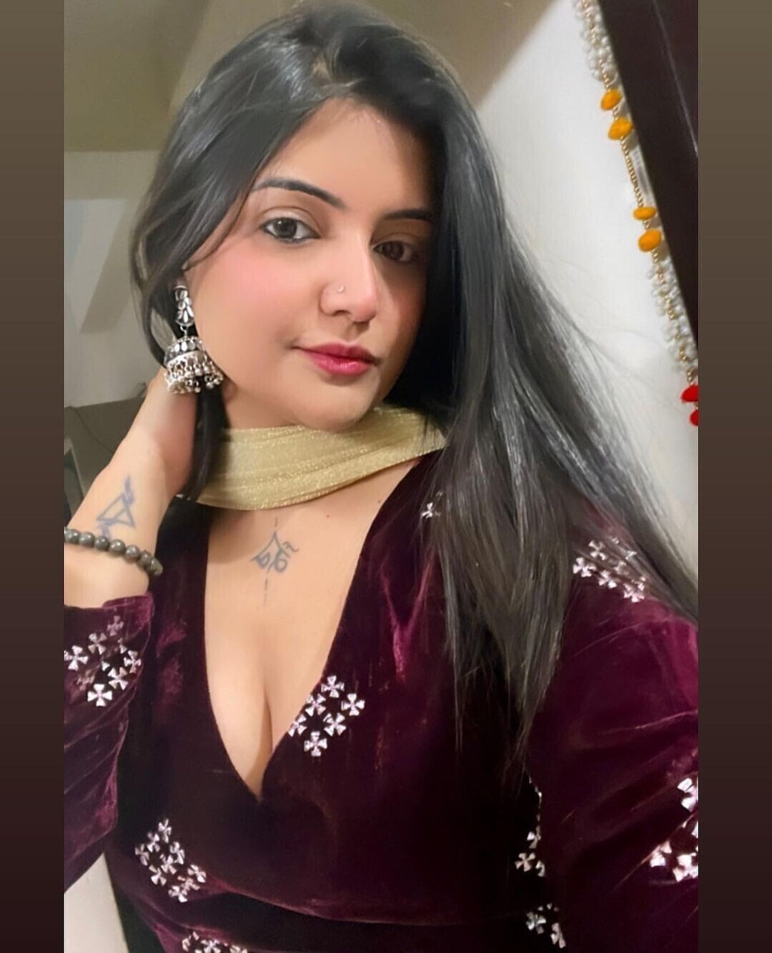 Shruti Khanna Profile Picture