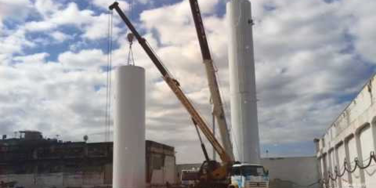 20,000 Gallon Water Tanks Safely Store Drinking Water