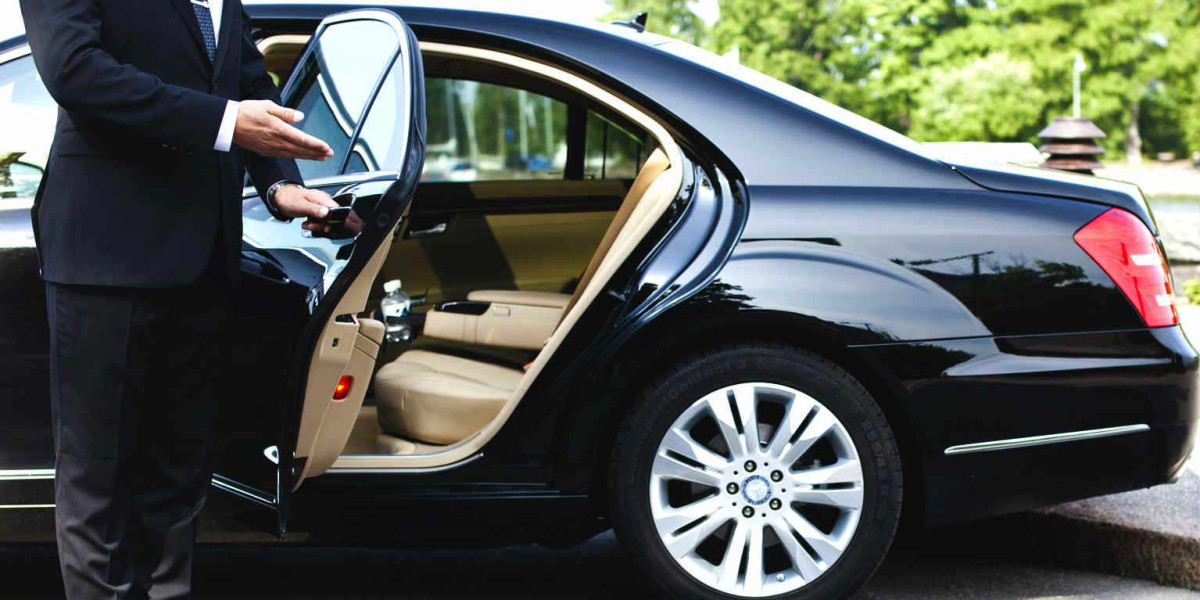 Discover the Best Luxury Car Service in Chicago with Elite Rides