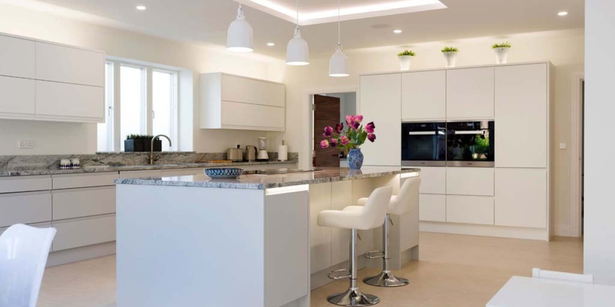 Transform Your Kitchen with Leading Kitchen Fitters Bournemouth - Select Interiors