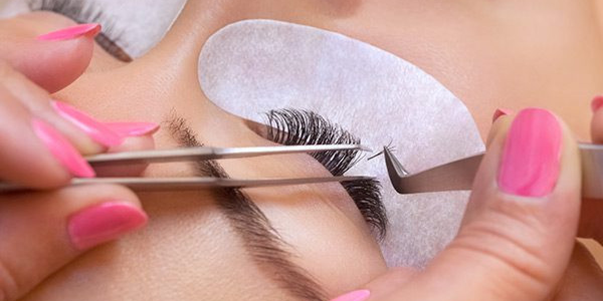 Can Lash Extensions Damage Your Natural Lashes?