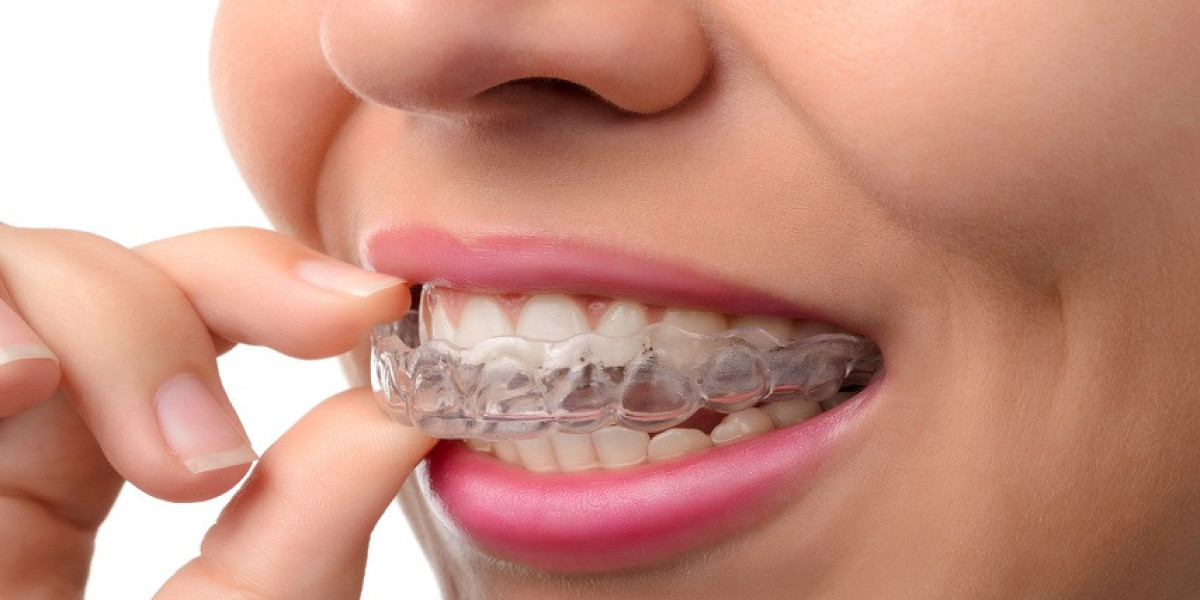 What if I can't brush my teeth in Invisalign?